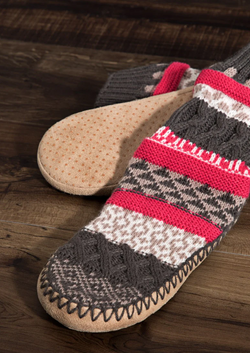 Be the envy of everyone with our Cozy Gray Pink Ankle Slippers! These Nordic-patterned slipper socks will keep your feet nice and toasty and their cushioned non-slip grip sole will keep you safe. Crafted from 100% acrylic sock and 100% polyester sole, you'll be guaranteed a snug fit no matter your size — S/M for shoe size 6-7, L/XL for shoe size 8-10. Slip into luxury!